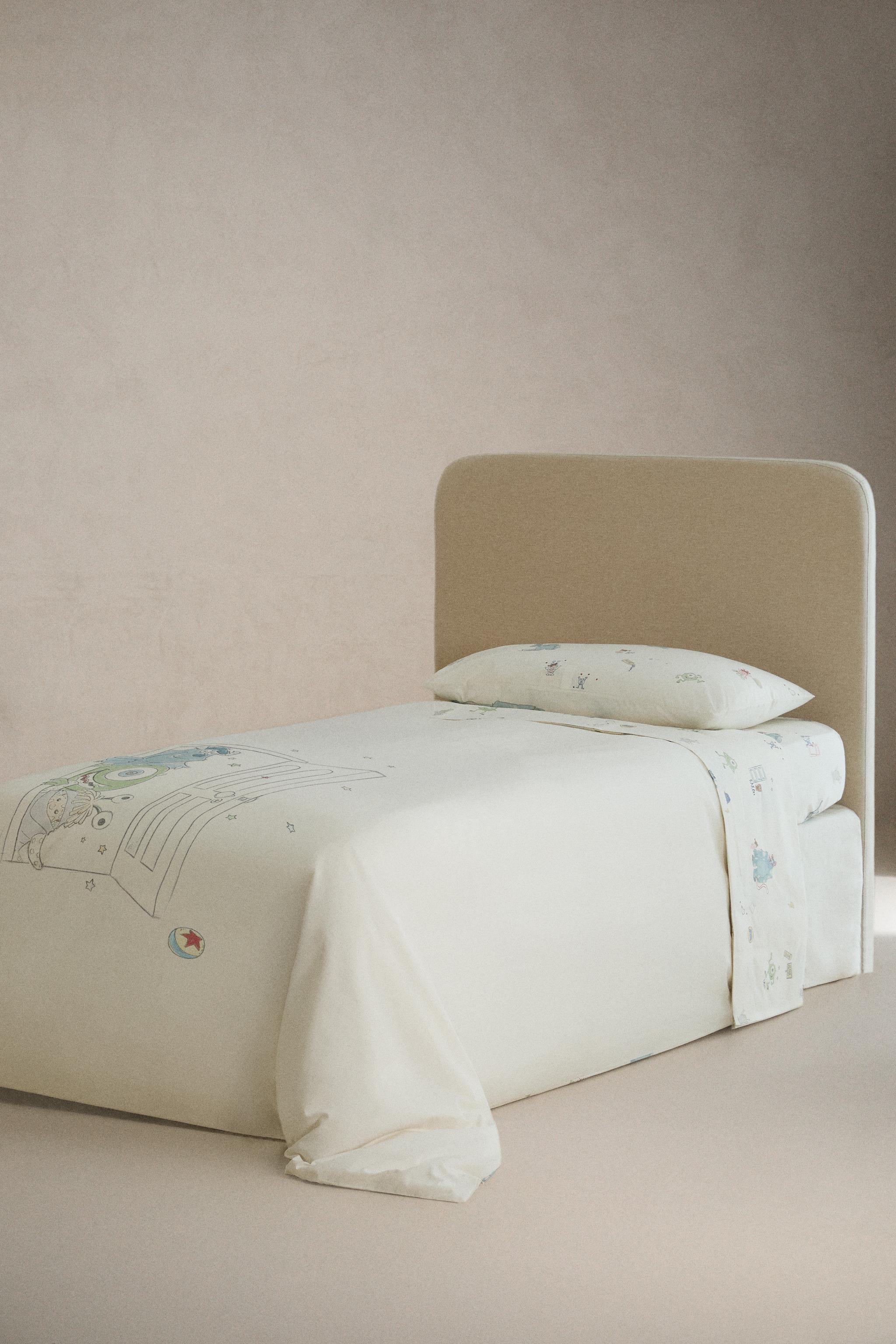 REVERSIBLE MONSTERS, INC. ©DISNEY/PIXAR KIDS' DUVET COVER